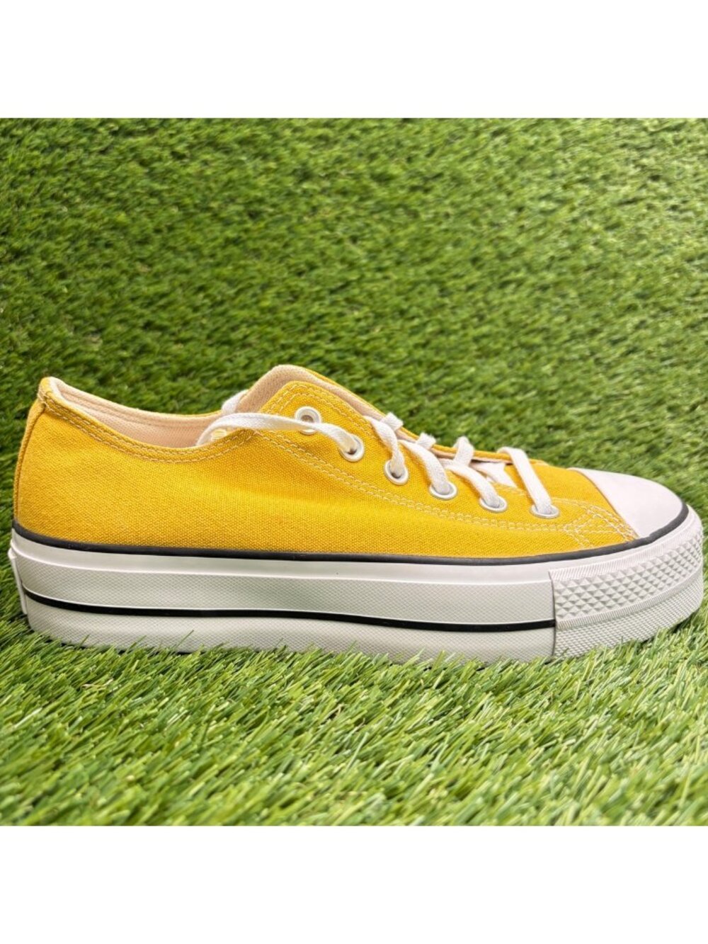 Converse Chuck Taylor All Star Lift Ox Womens Size 8.5 Athletic Shoes Sneakers